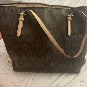 michael kors tote bag!